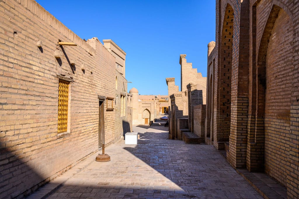 Khiva (2 Days) — Overnight Train + Hotel + Show — photo 3 of 7